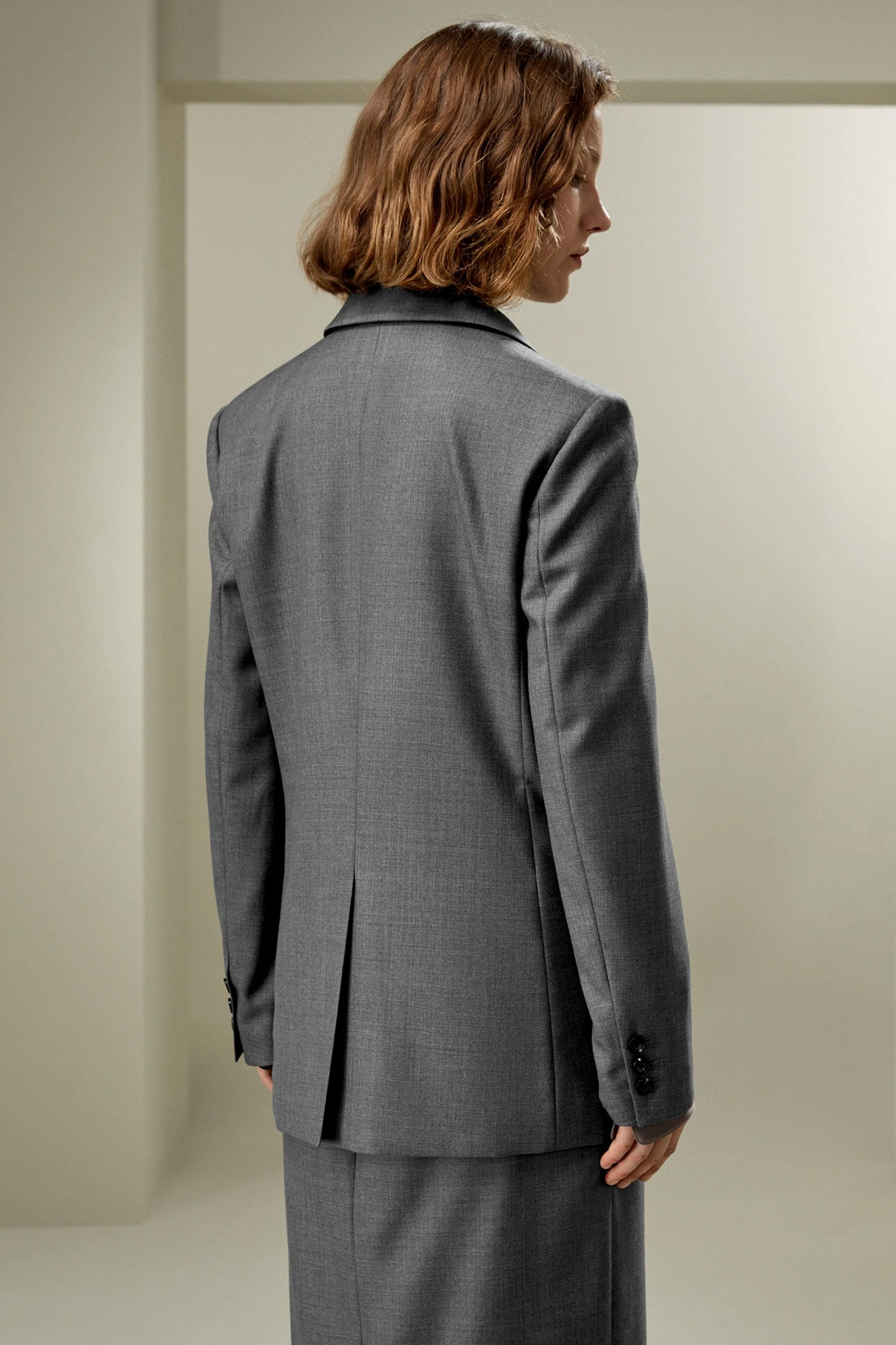 LILYSILK Blazer En Laine Femme Épaules Légèrement Larges Mélange De Soie Et De Laine Facile À Assortir Suie 46