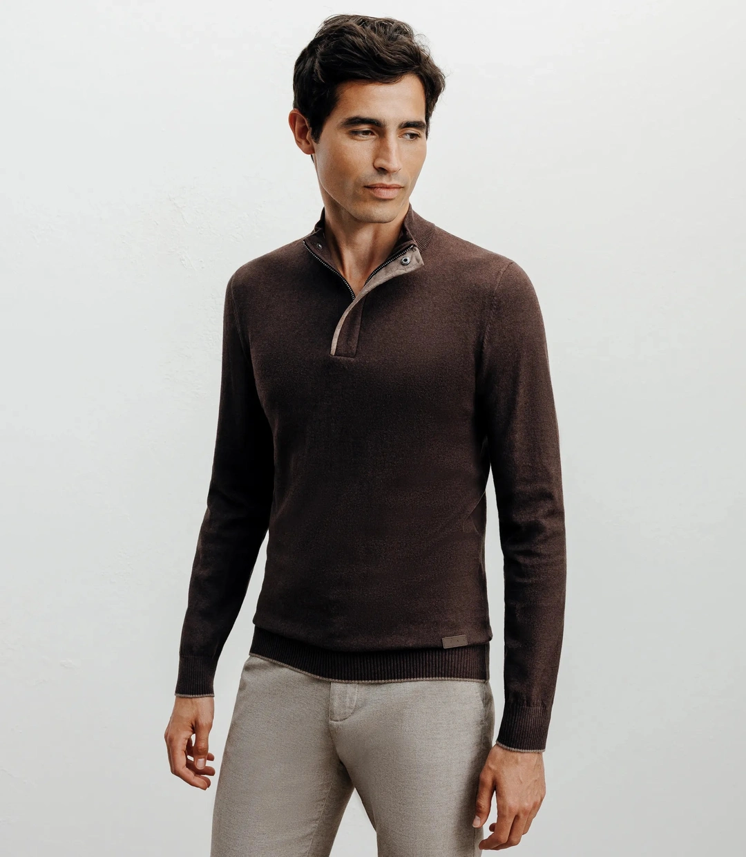 IZAC - Pull col montant demi zippé marron
