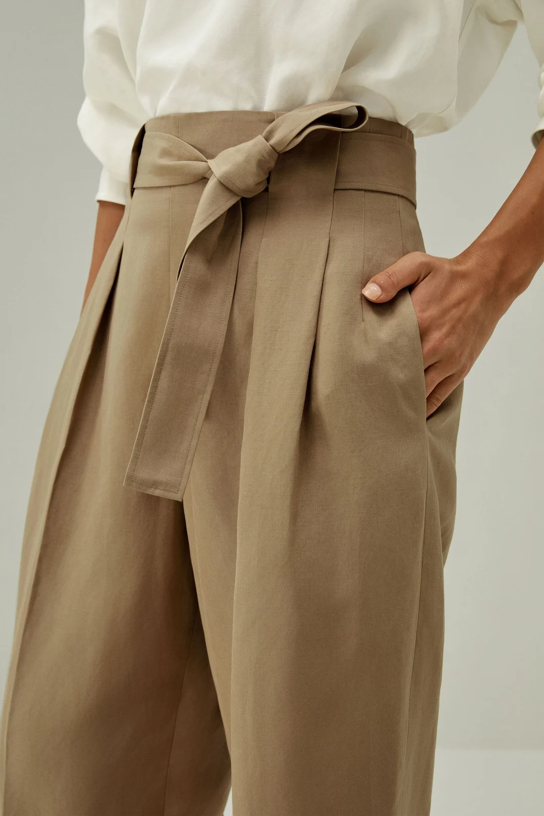 LILYSILK Pantalon Fuselé En Mélange Soie-Lin Pantalon Fuselé À Revers Roulés Mélange Soie-Lin Texture Luxueuse Style Moderne Chêne 40