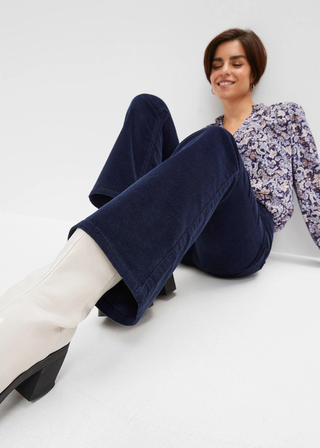 Pantalon bootcut en velours côtelé extensible - 3