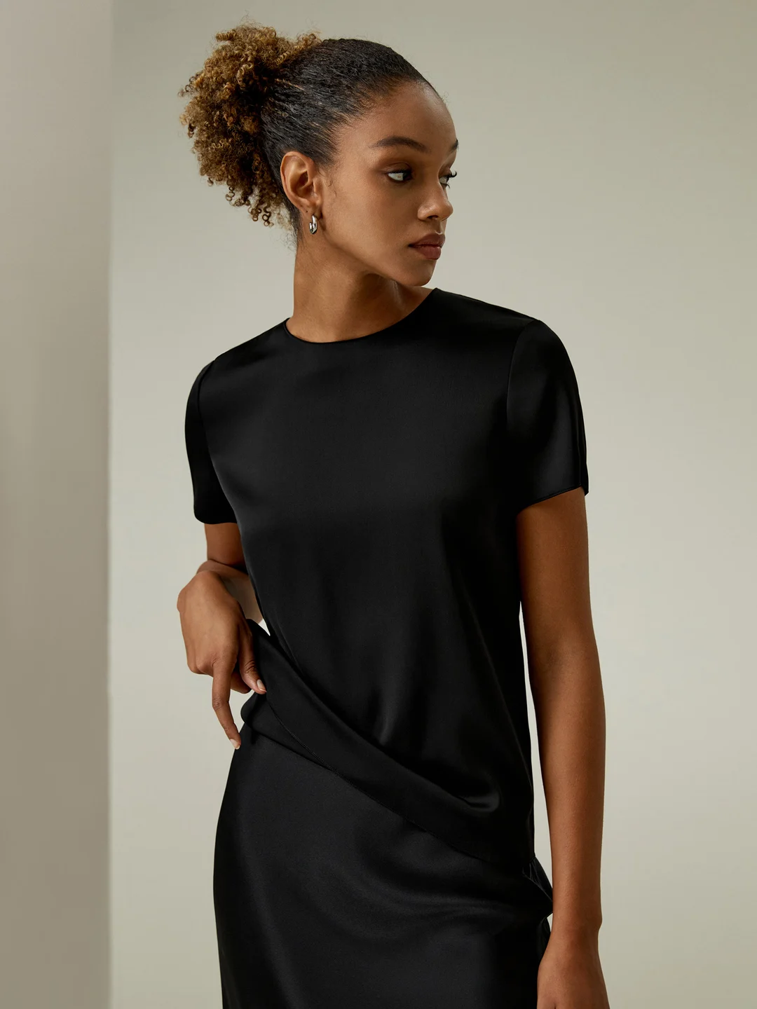 LILYSILK Tee Shirt 100 Soie Noir Col Rond, Vêtement De Détente Parfait 100% Soie Pure Une Touche D'Élégance Dans Votre Vie S