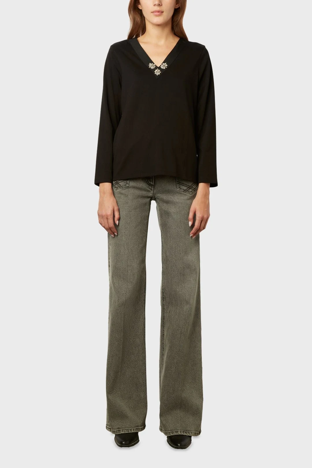 T-shirt uni au col V décoré de diamants - ARIELLE - Noir - 5