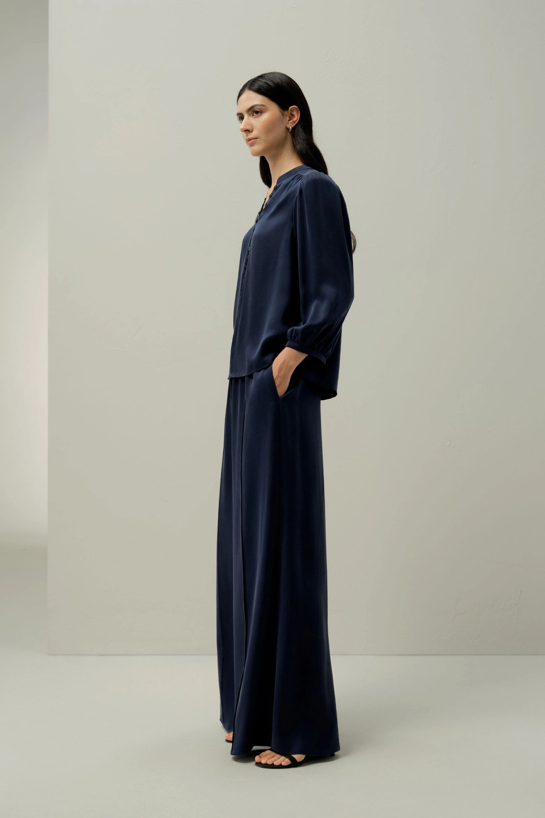 LILYSILK Blouse Soie Femme Infroissable Soie 100 % Luxueuse Les Essentiels De La Garde-Robe Légèreté Luxueuse Bleu Marine Xl