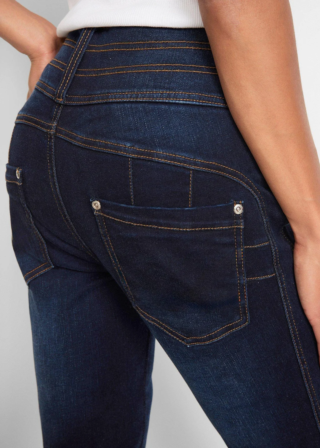 Jean bootcut taille haute, sculptant