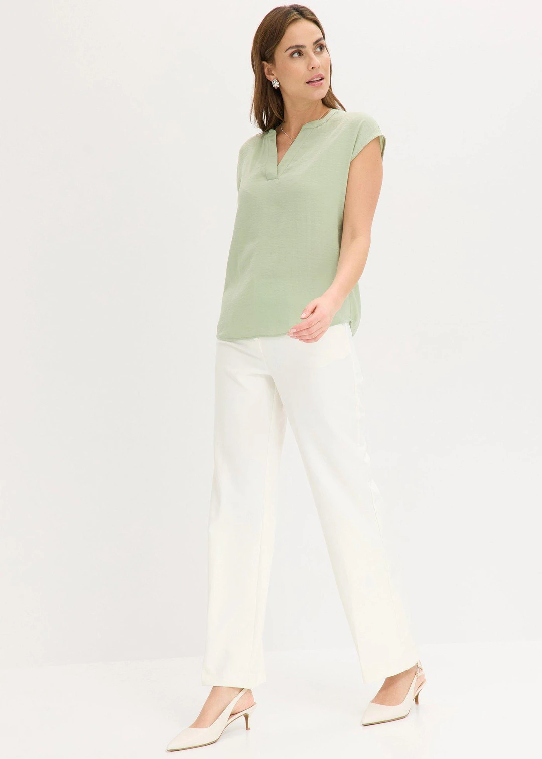 Blouse manches courtes ample en satin avec épaules descendues - 2