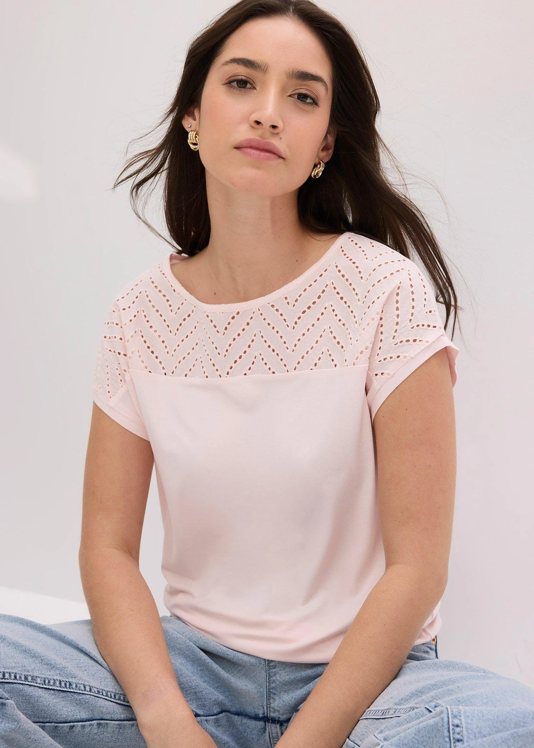 T-shirt en dentelle, en viscose douce - 3