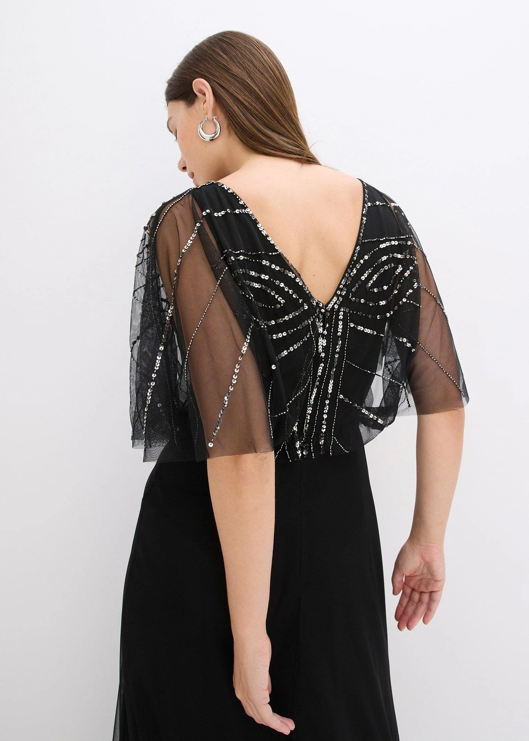 Robe longue en tulle fin avec sequins brodés - 3