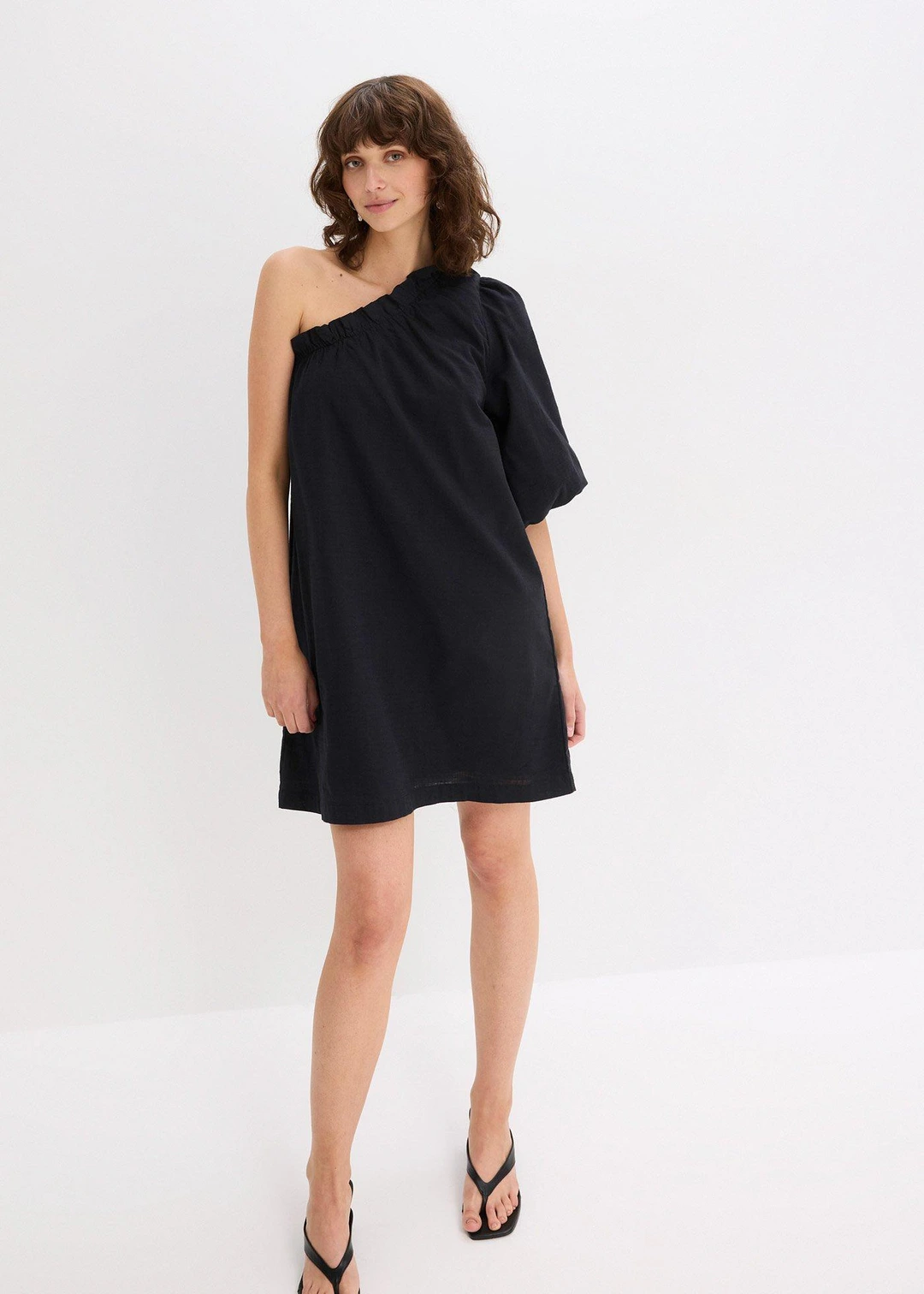 Robe en coton à encolure asymétrique - 2