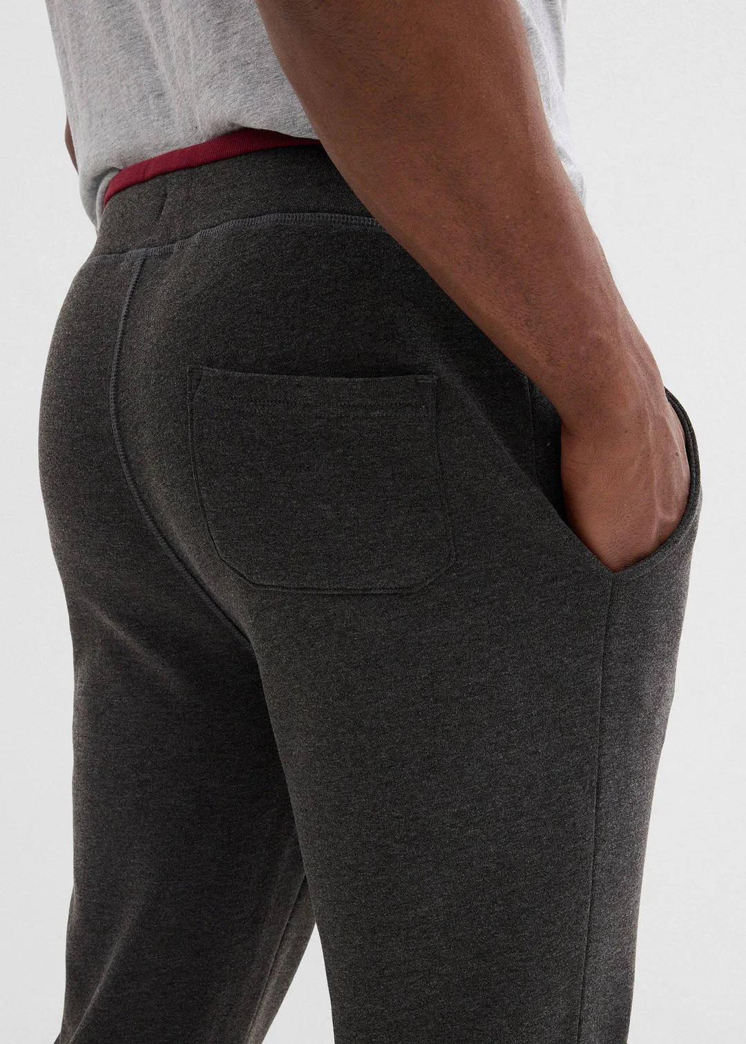 Pantalon de jogging avec détails sportifs - 3