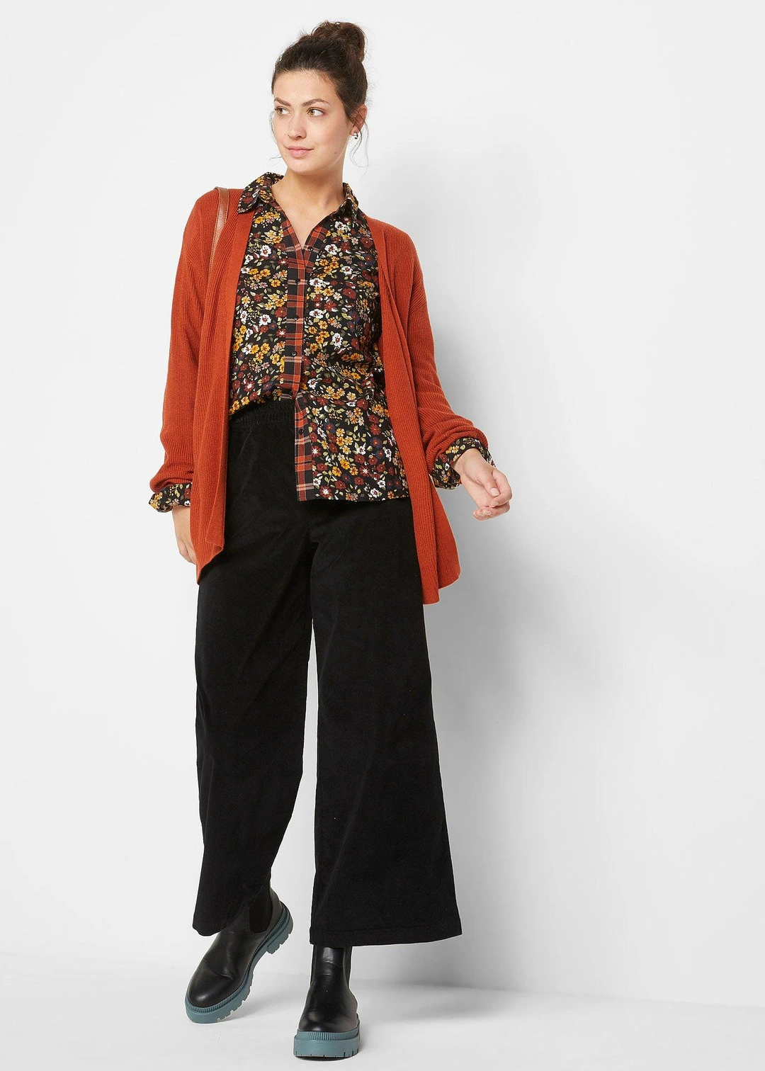 Pantalon en velours côtelé, taille haute élastiquée