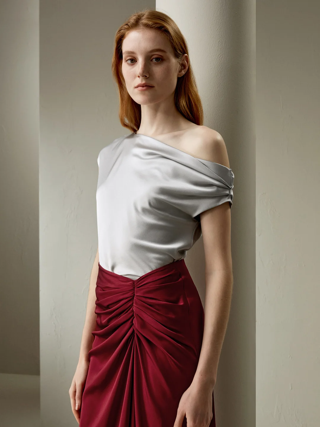 LILYSILK Top Soie Femme Bleu Marine Top À Une Épaule, Collier Bénitier 100 % Soie Charmeuse Léger Et Résistant Aux Rides 46