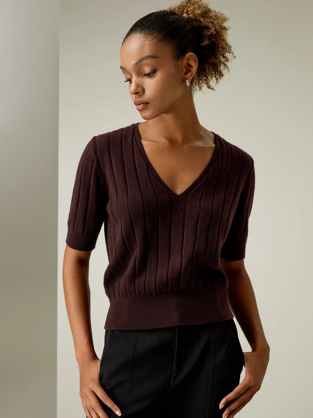 LILYSILK T-Shirt En Cachemire Gris Moyen Manches Courtes Avec Col En V 100 % Cachemire Un Toucher Incroyablement Doux Et Confortable M
