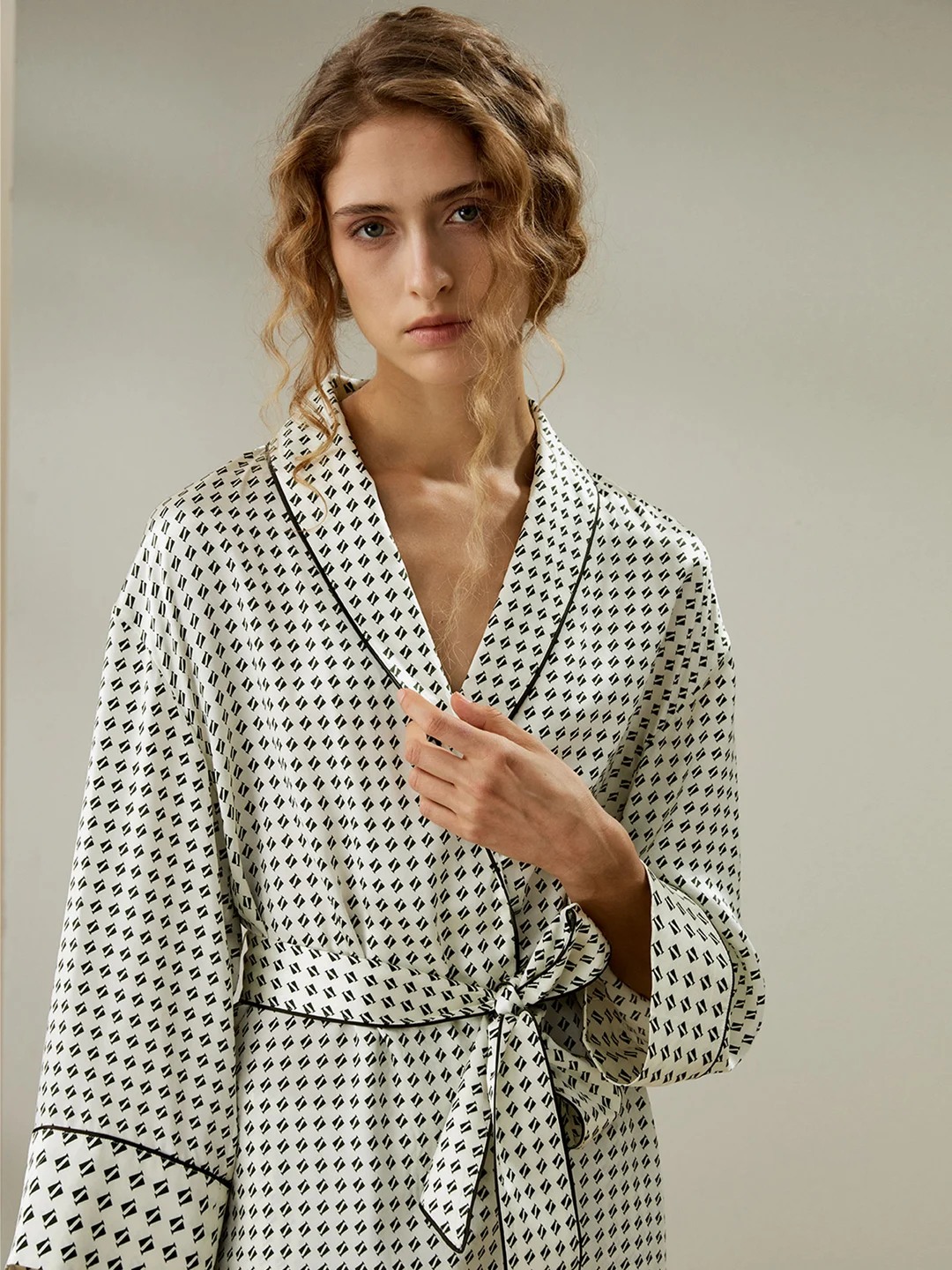 LILYSILK Pyjama En Soie Impression Graphique Ceinture Amovible Manches 3/4 100% Soie Naturellement Antibactérien XS