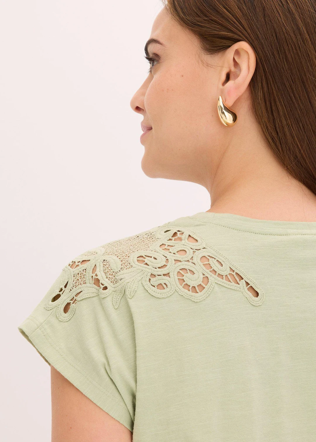 T-shirt avec détails au crochet