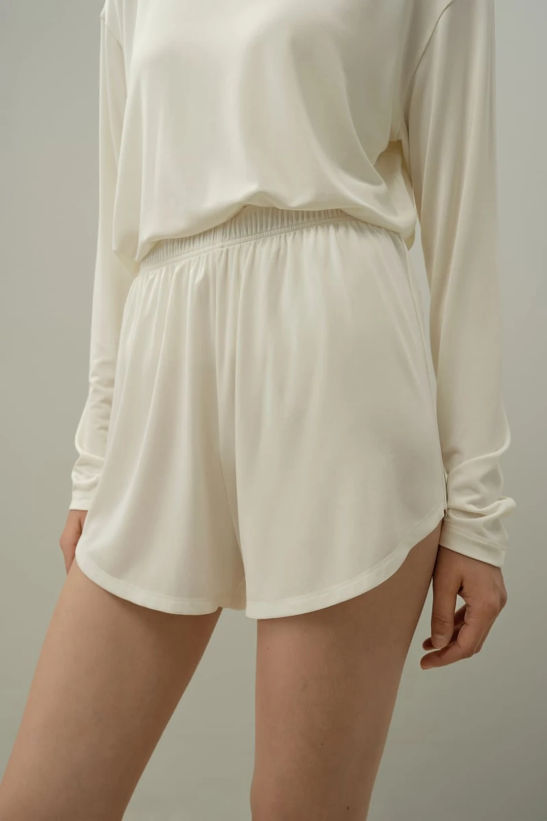 LILYSILK Short Jersey Silk Breeze Noir XS Femme - Léger, Respirant et Doux pour l'Été
