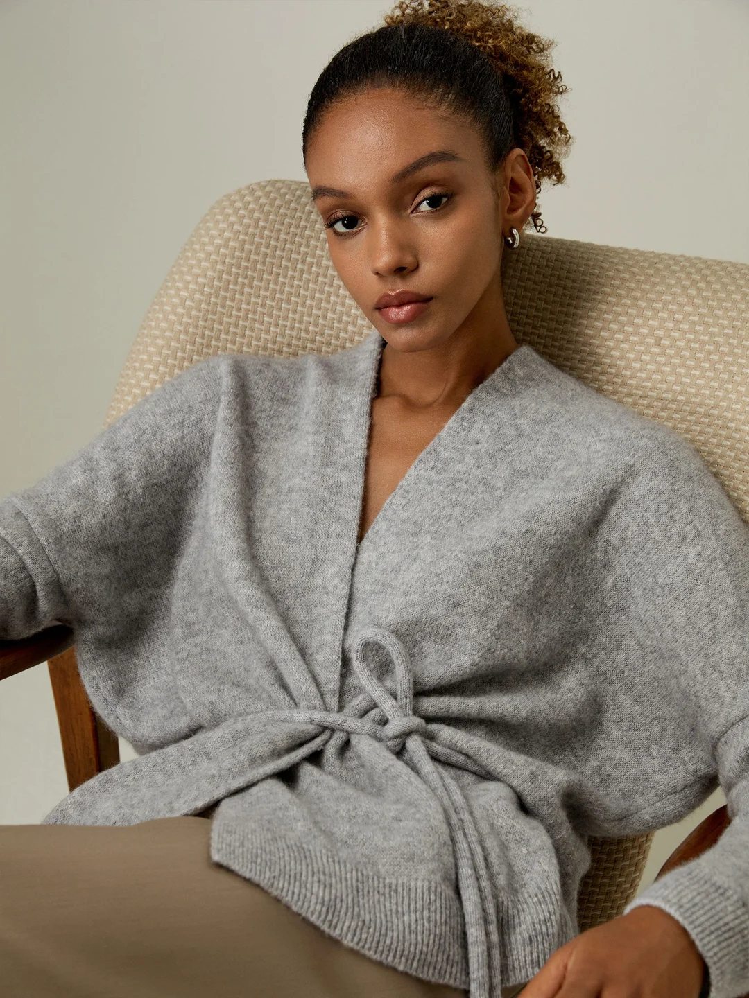 LILYSILK Cardigan En Tricot Devant Cache-Cœur Charme Classique Offrant Chaleur Tout En Restant Délicieusement Léger Gris Xl