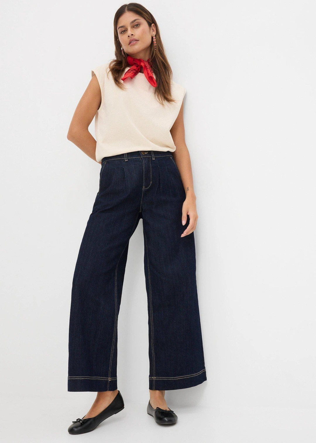 Jean large à taille haute élastiquée
