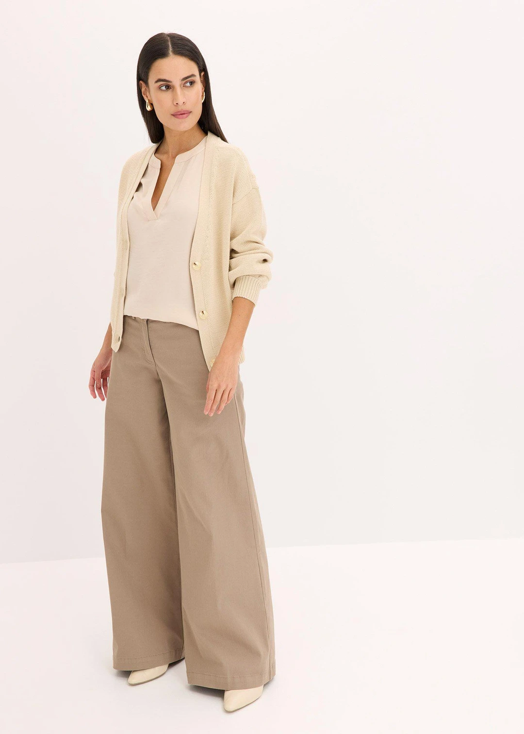 Blouse manches courtes ample en satin avec épaules descendues - 2