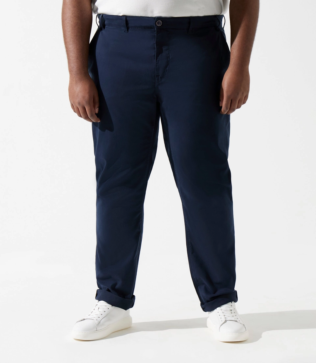 IZAC - Pantalon en coton stretch marine PACHELORBT