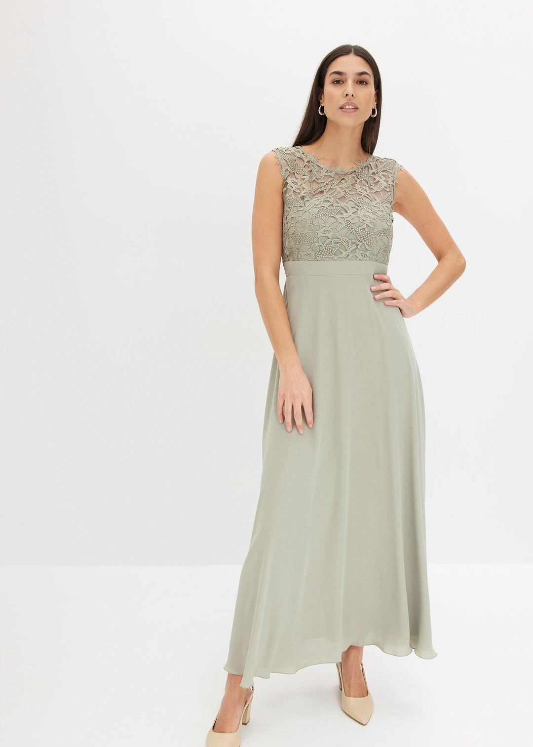 Robe longue avec dentelle - 2