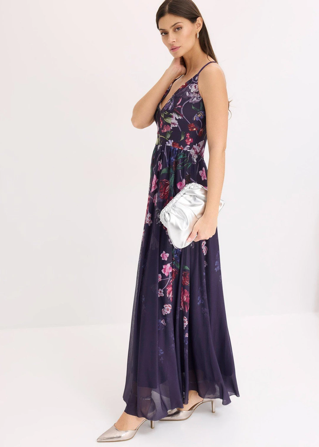 Robe longue en tulle délicat avec bretelles - 2