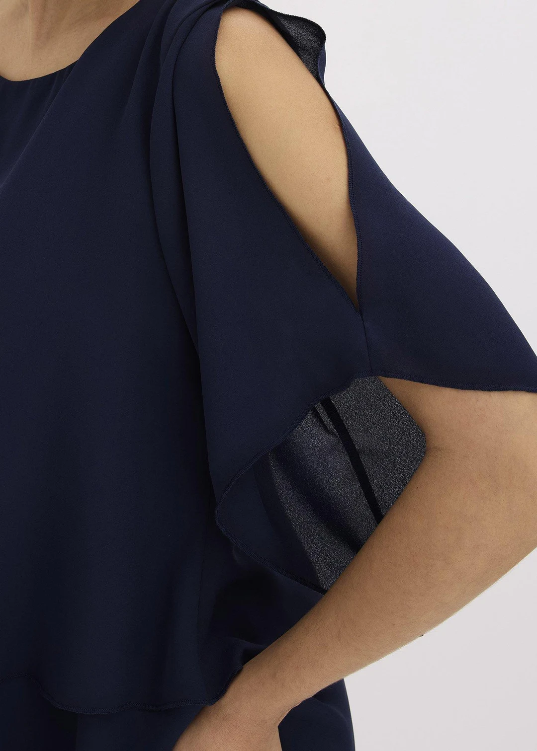 Blouse à pans, look superposé - 3
