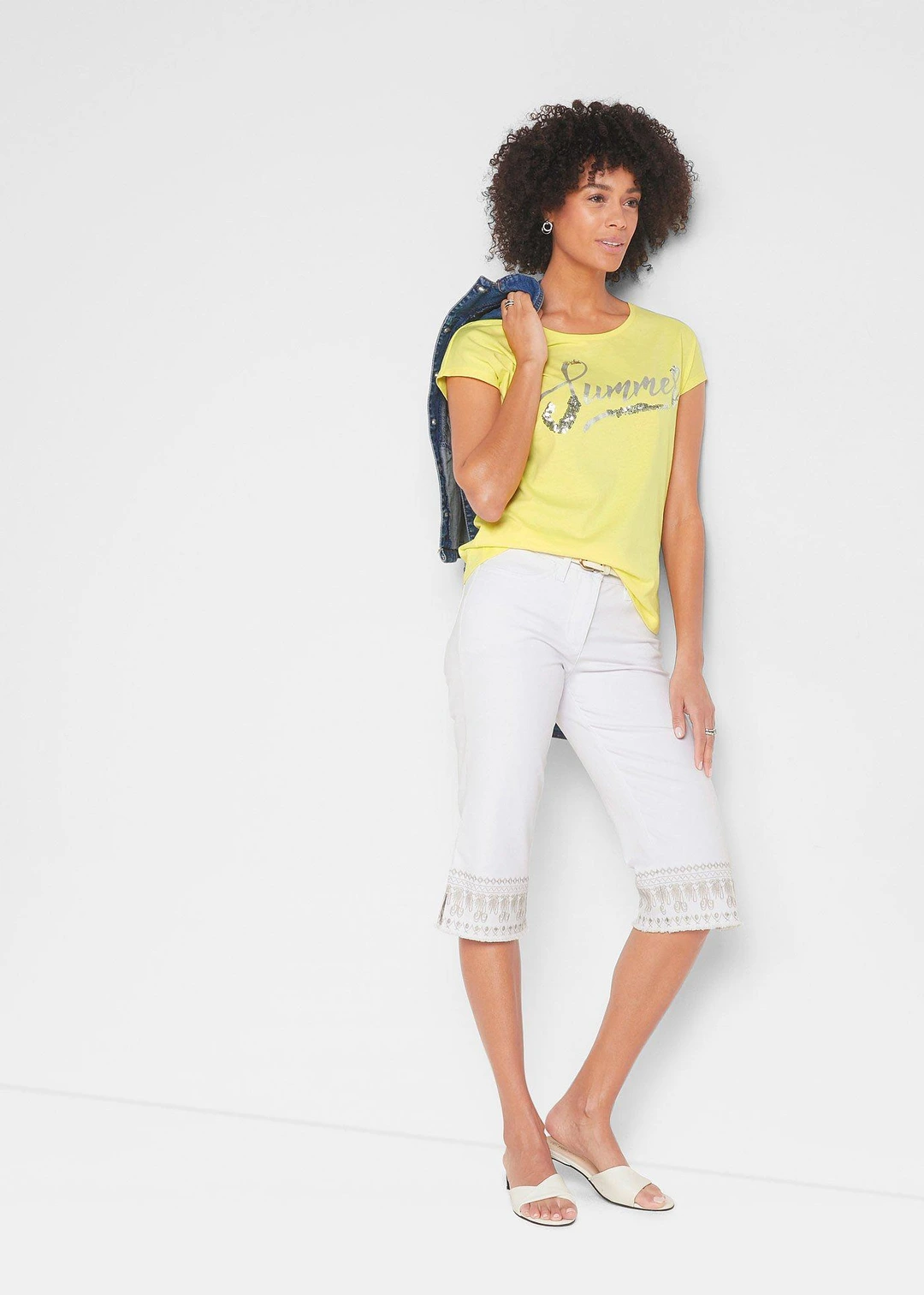 T-shirt avec inscription à sequins - 2