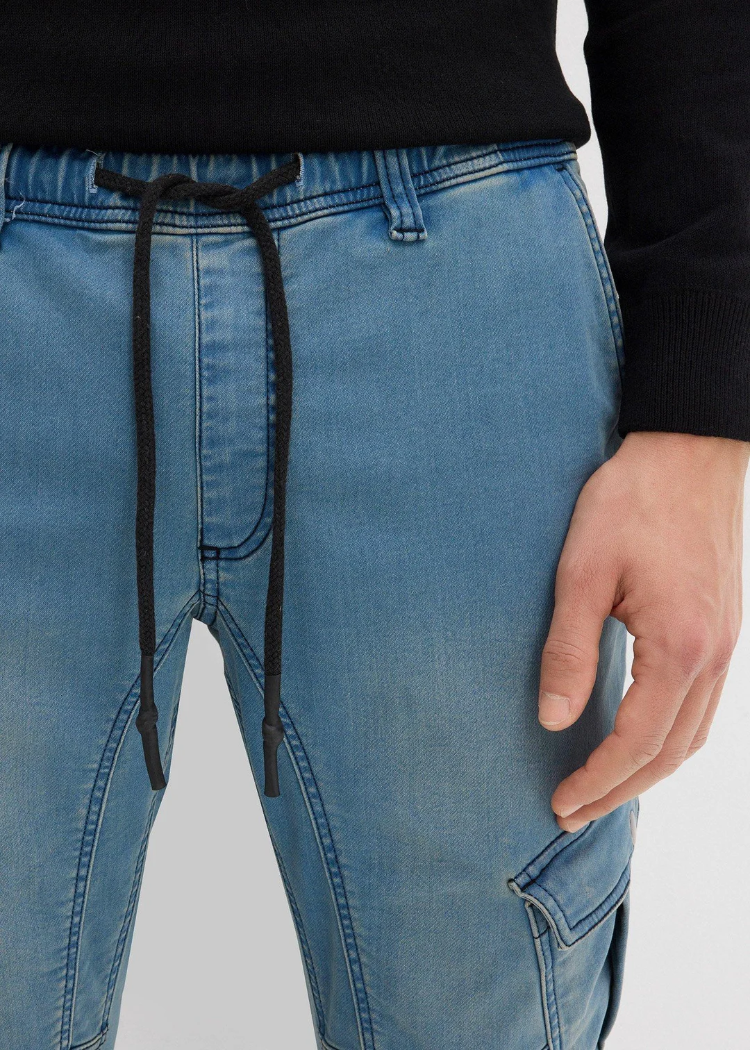 Jean jogger droit avec poches cargo, regular - 3