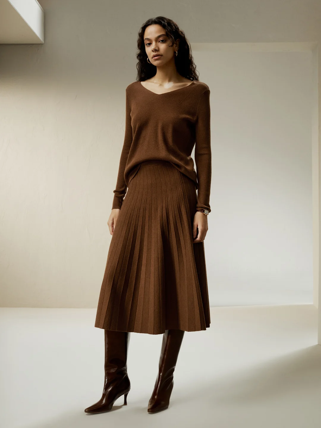 LILYSILK Pull En Laine Femme Caramel Col V, Épaule Tombante Détendue Laine Mérinos Ultra Fine Doux Pour La Peau Et Respirant S