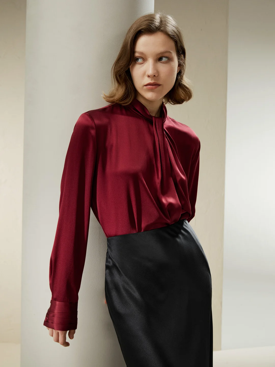 LILYSILK Chemisier Femme Chic En Soie Rouge Pliages Irréguliers, Minimaliste 100% Soie Naturelle Doux Pour La Peau Et Respirant 44