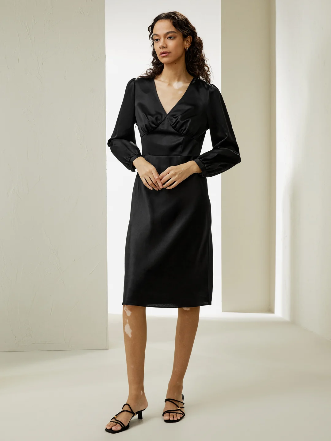 LILYSILK Robe De Soie Rouge Décolleté En V, Forme Ajustée 100% Soie Bonne Qualité Lavable En Machine 44