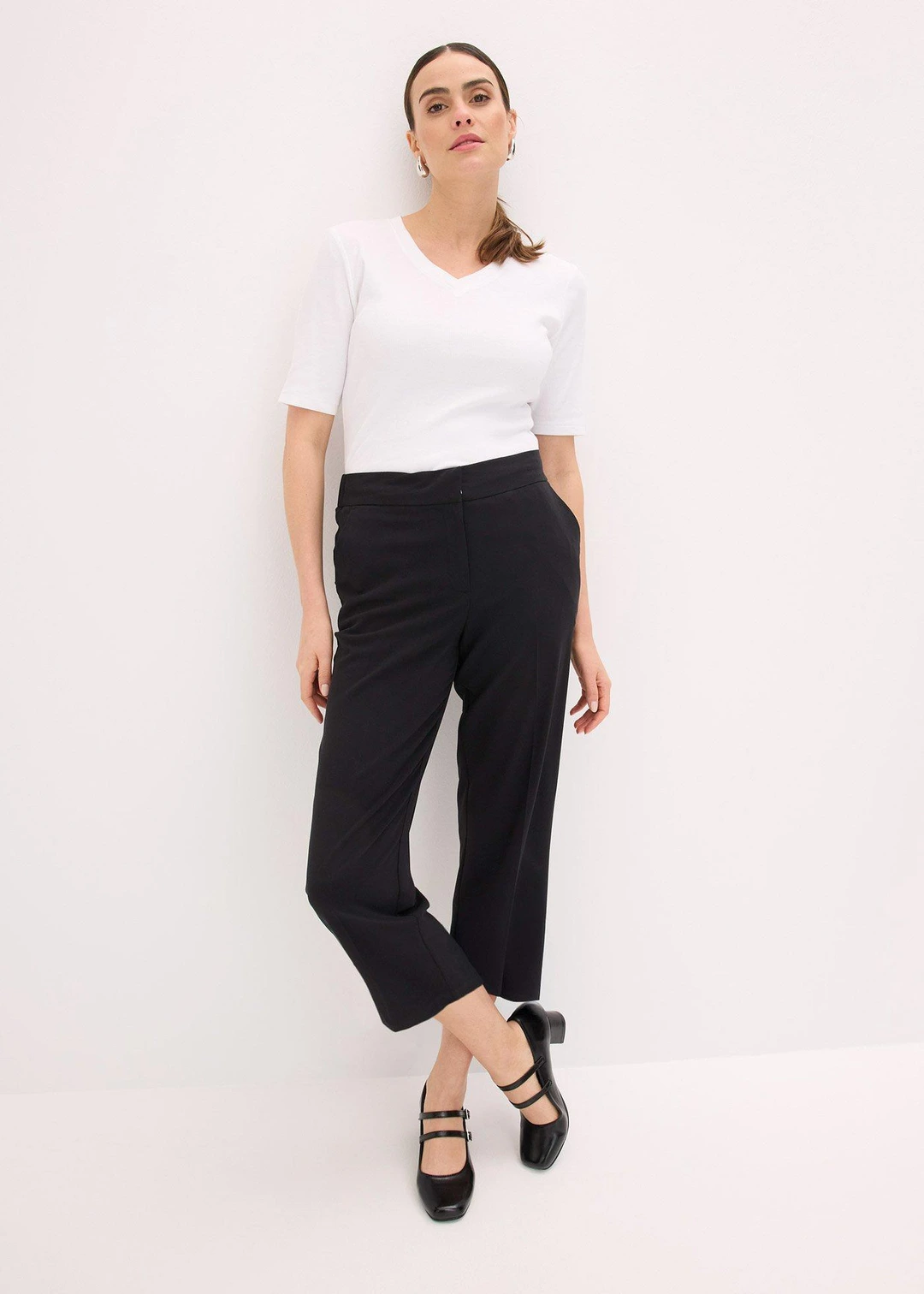 Pantalon 3/4 droit, fendu en bas - 2