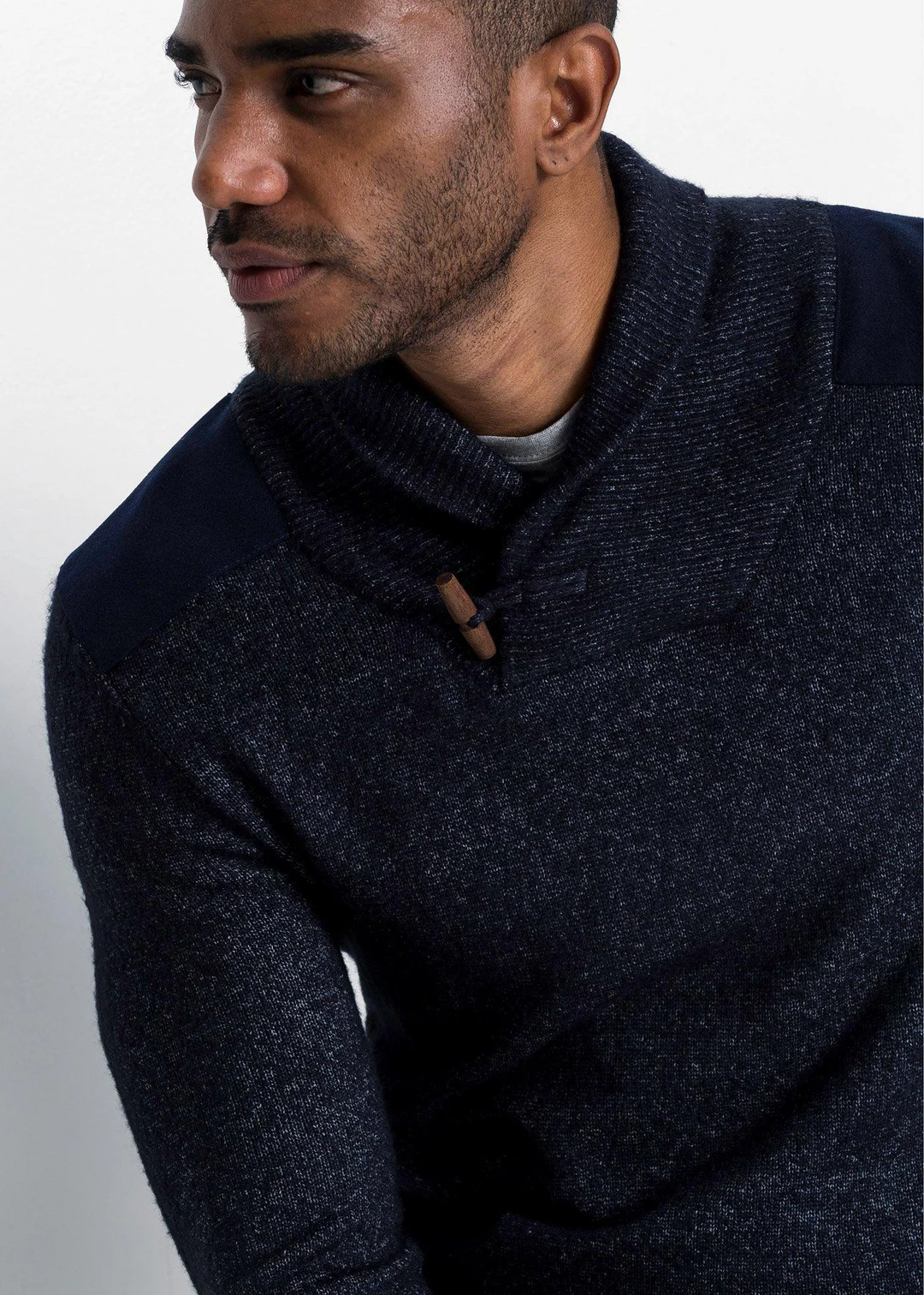 Pull en fine maille à col châle