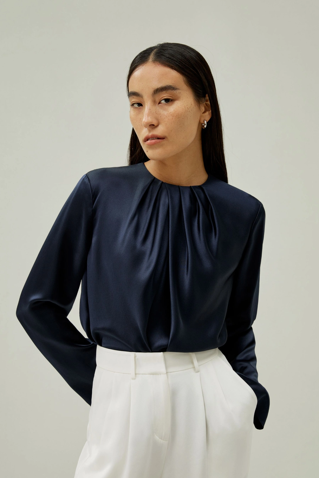 LILYSILK Top Soie Femme Doux Et Respirant Soie De Haute Qualité Confortable Brillant Lisse Doux Simple Et Classique Bleu Marine L