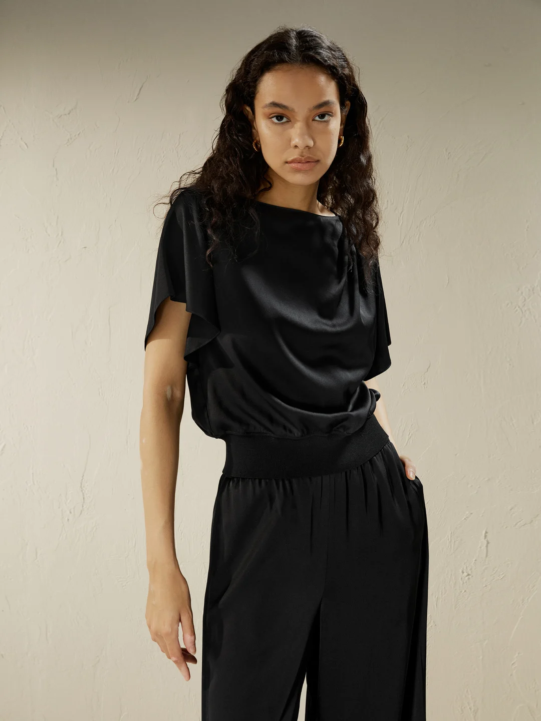 LILYSILK T Shirt En Soie Femme Noir Encolure Bateau, Bas Élastique Côtelé 100% Soie Pure Coutures Méticuleusement Travaillées XS