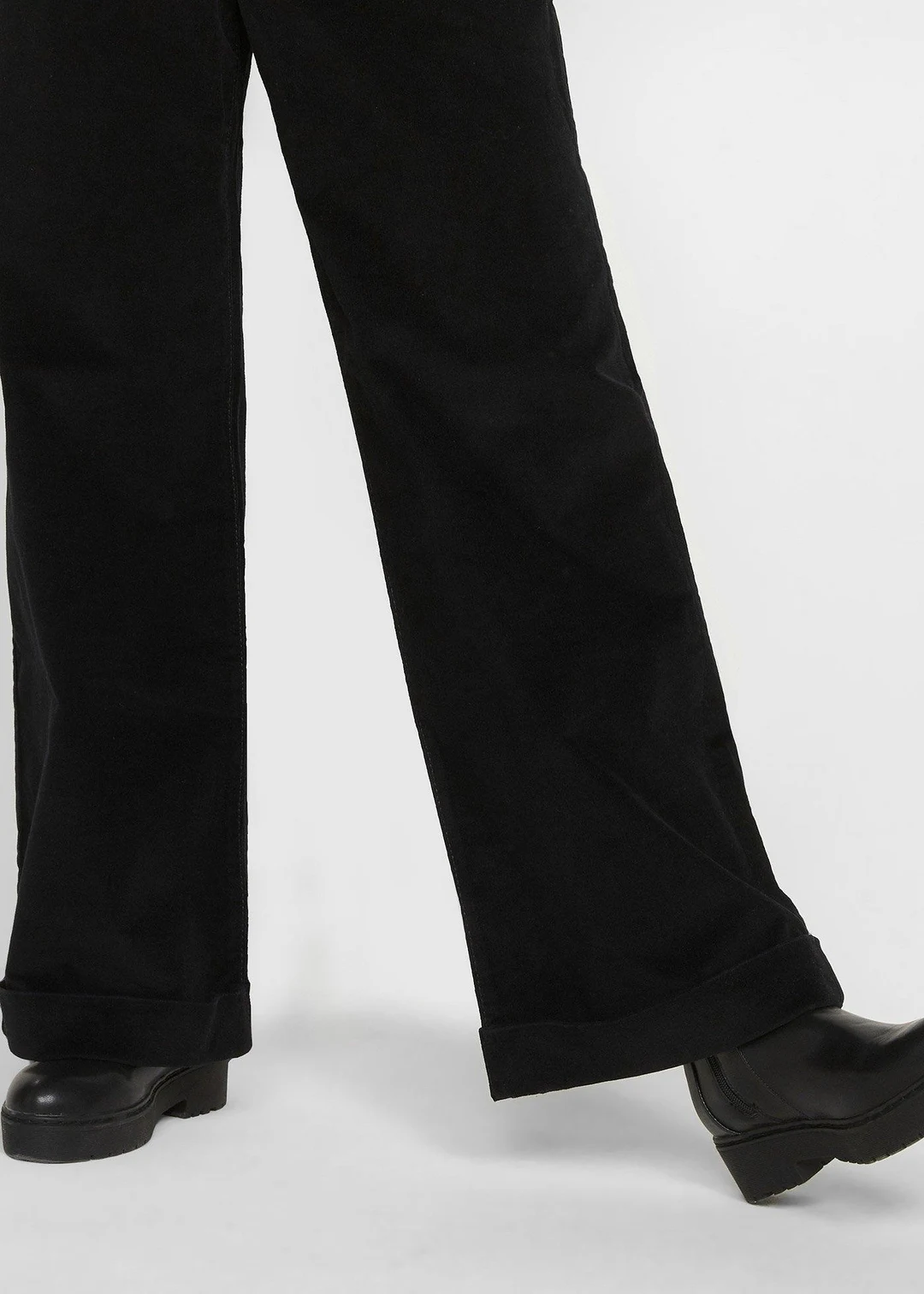 Pantalon large en velours côtelé, taille haute