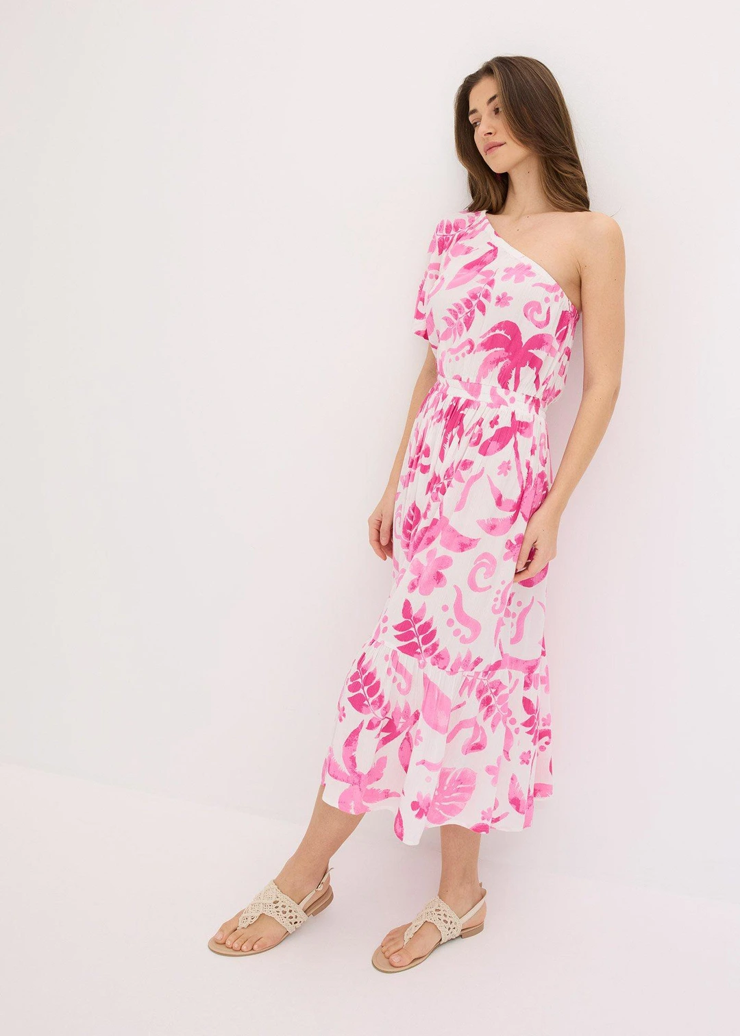 Robe asymétrique imprimée en viscose texturée