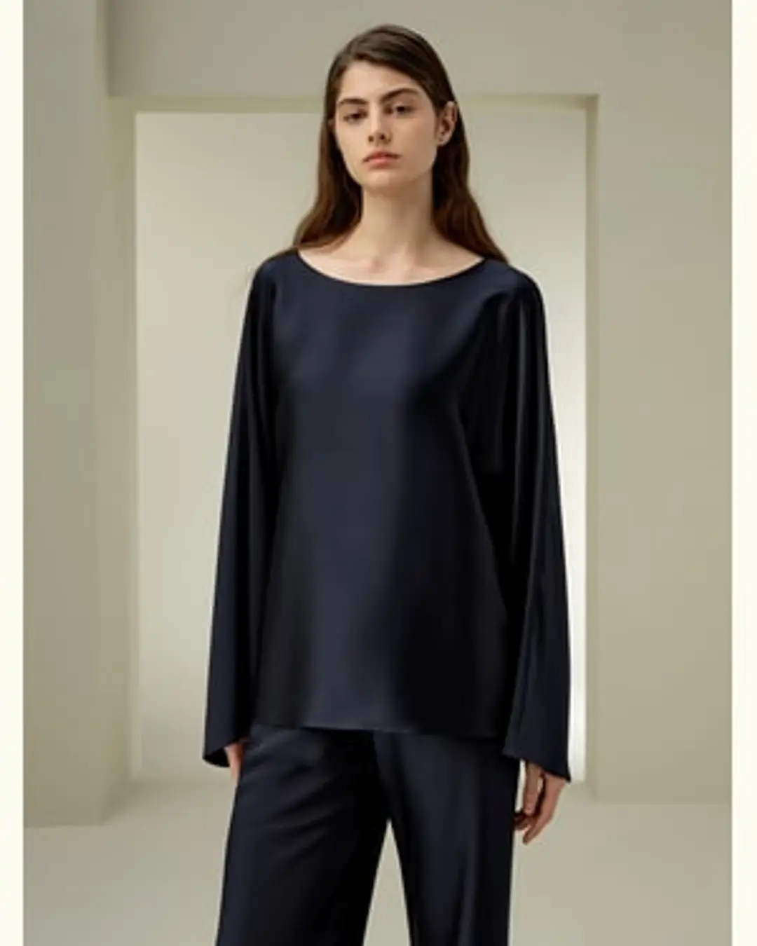 LILYSILK Blouse En Soie Manches Larges Pure Soie Simple Et Classique Élégance Intemporelle Et Style Sophistiqué Bleu Minuit L