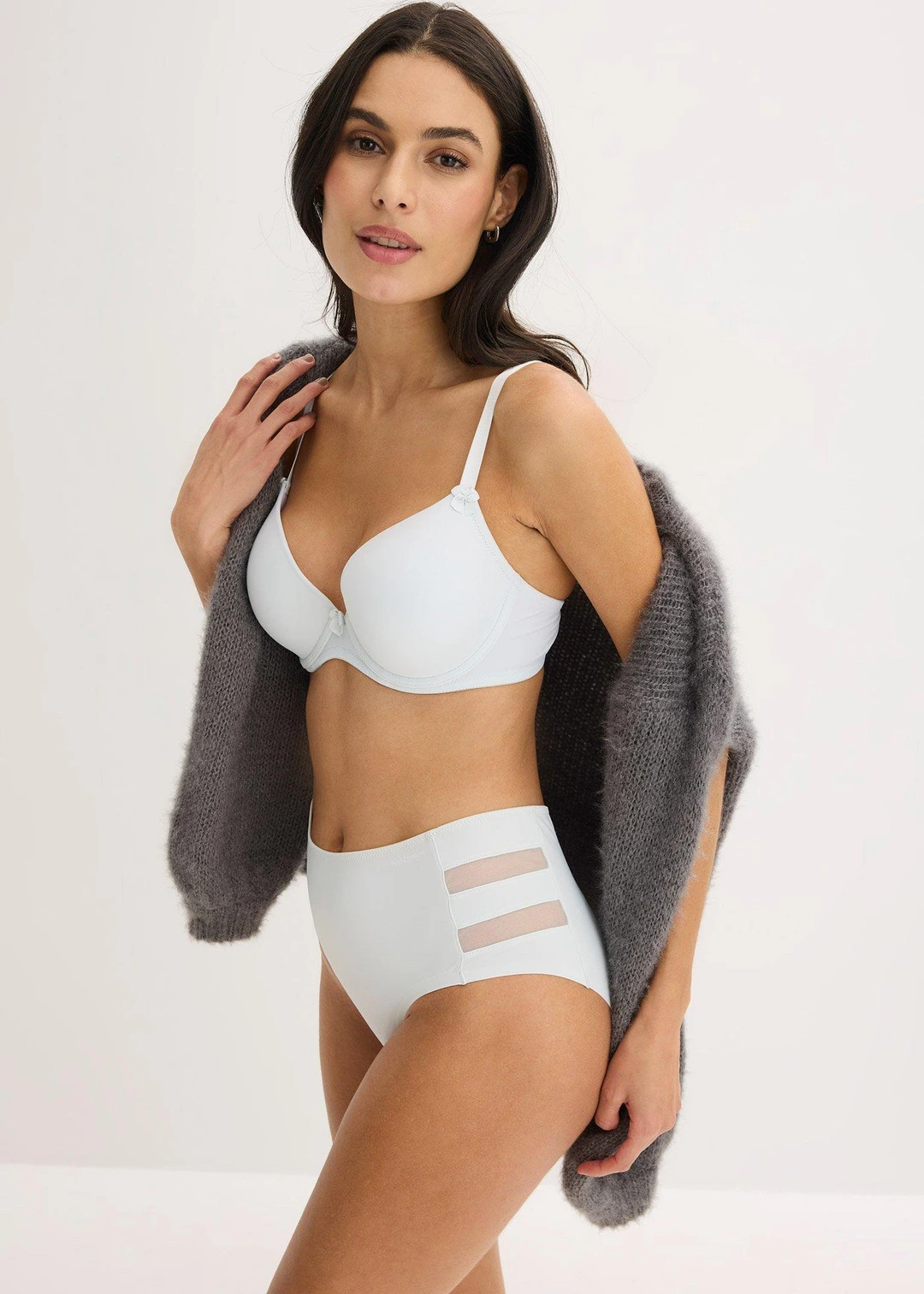 Soutien-gorge à coques et armatures - 2
