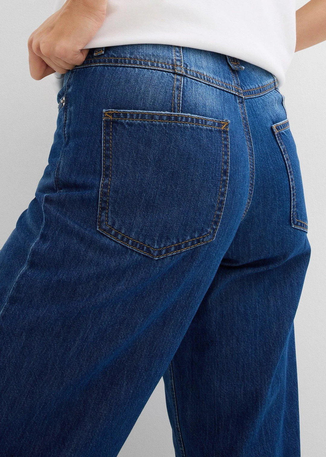 Jean large et droit, taille mi-haute, cropped - 3