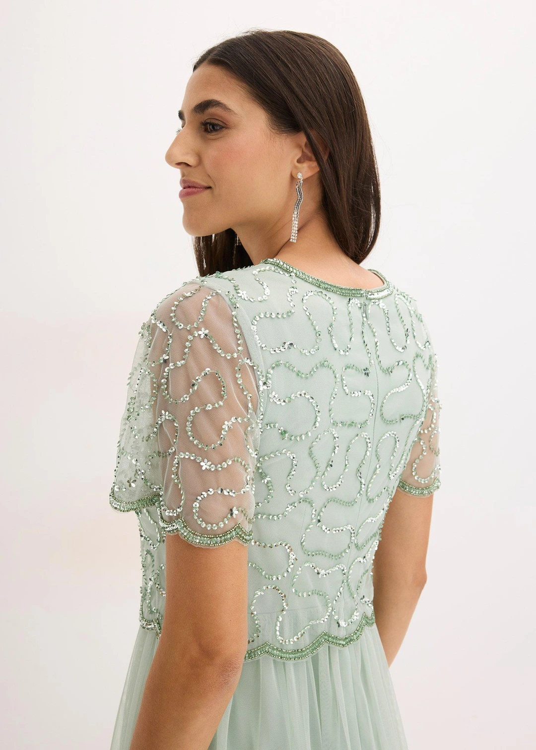 Robe longue en tulle fin avec sequins brodés - 3