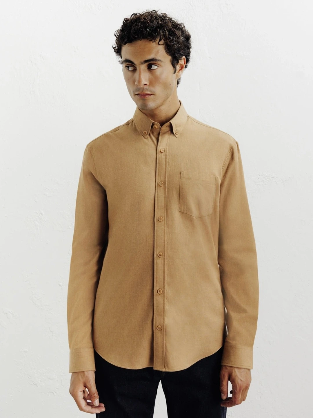 IZAC - Chemise casual avec col boutonné camel