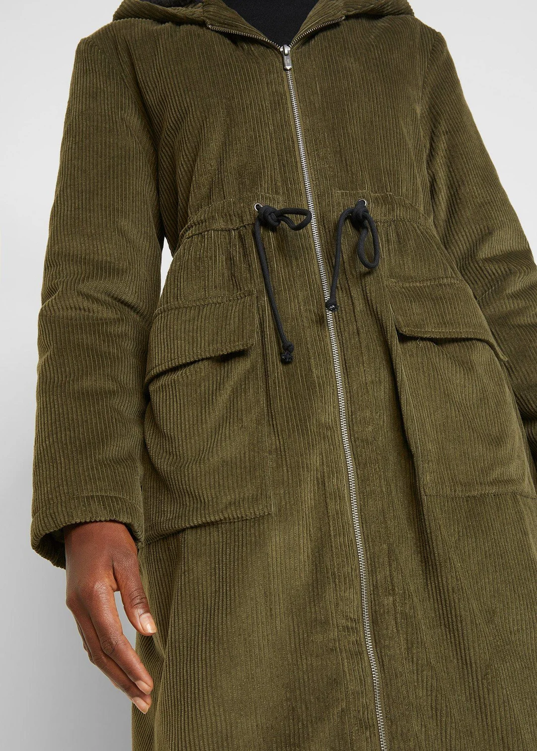 Manteau en velours côtelé 100% coton avec capuche doublée sherpa