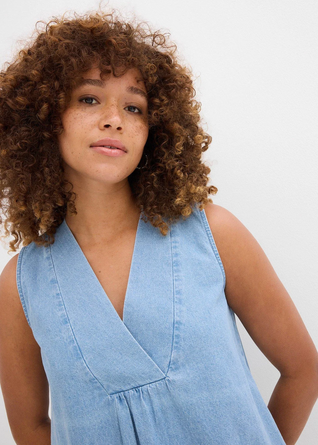 Blouse sans manches en jean