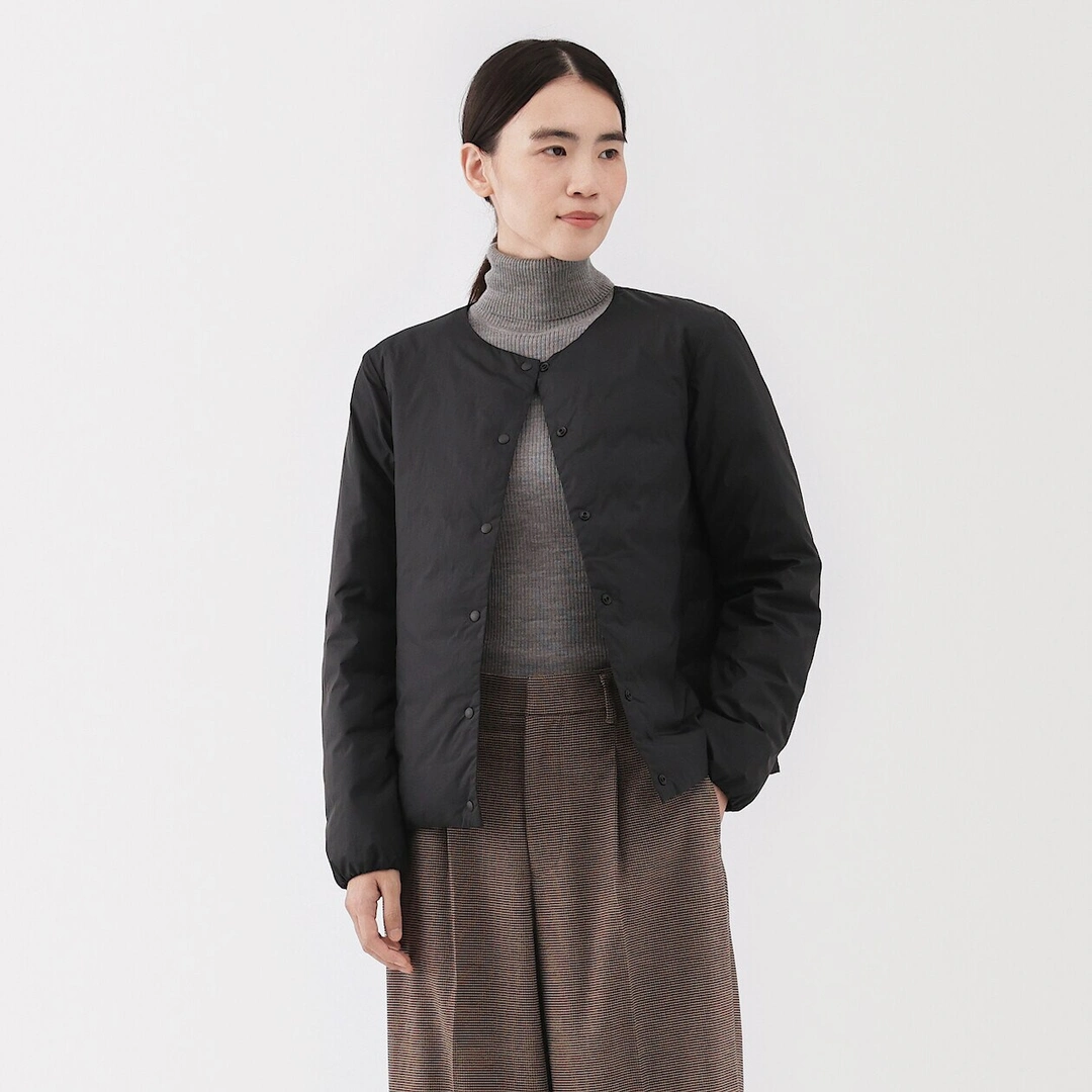 Veste légère pliable en nylon recyclé sans col pour femme