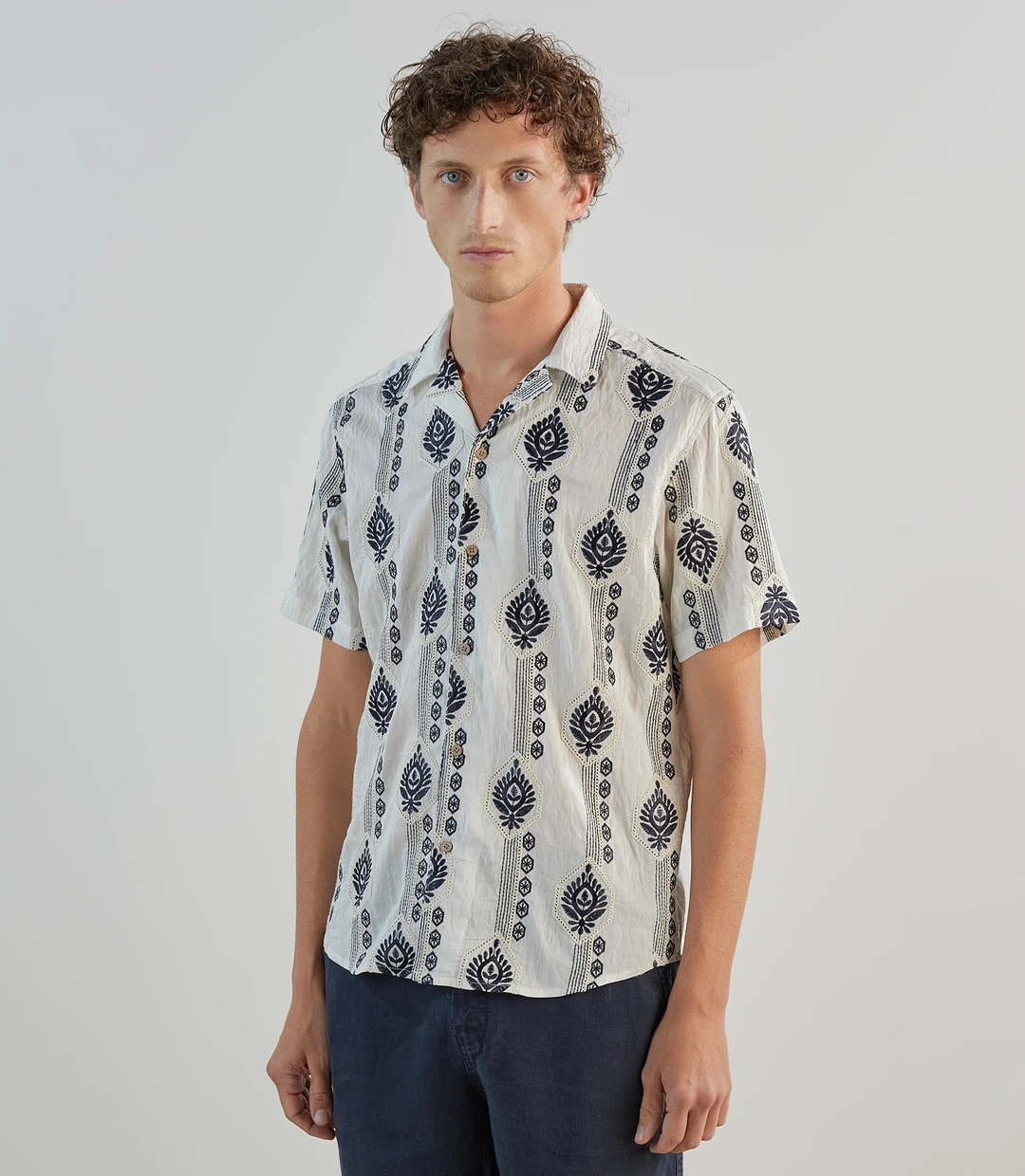 IZAC - Chemise brodée marine