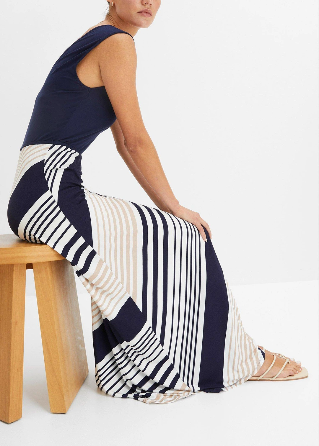 Robe longue et douce en viscose extensible - 3