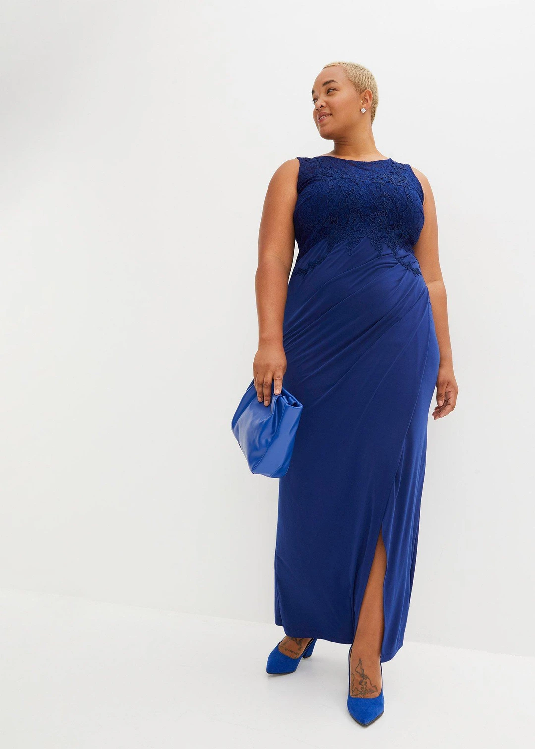 Robe longue à dentelle - 2