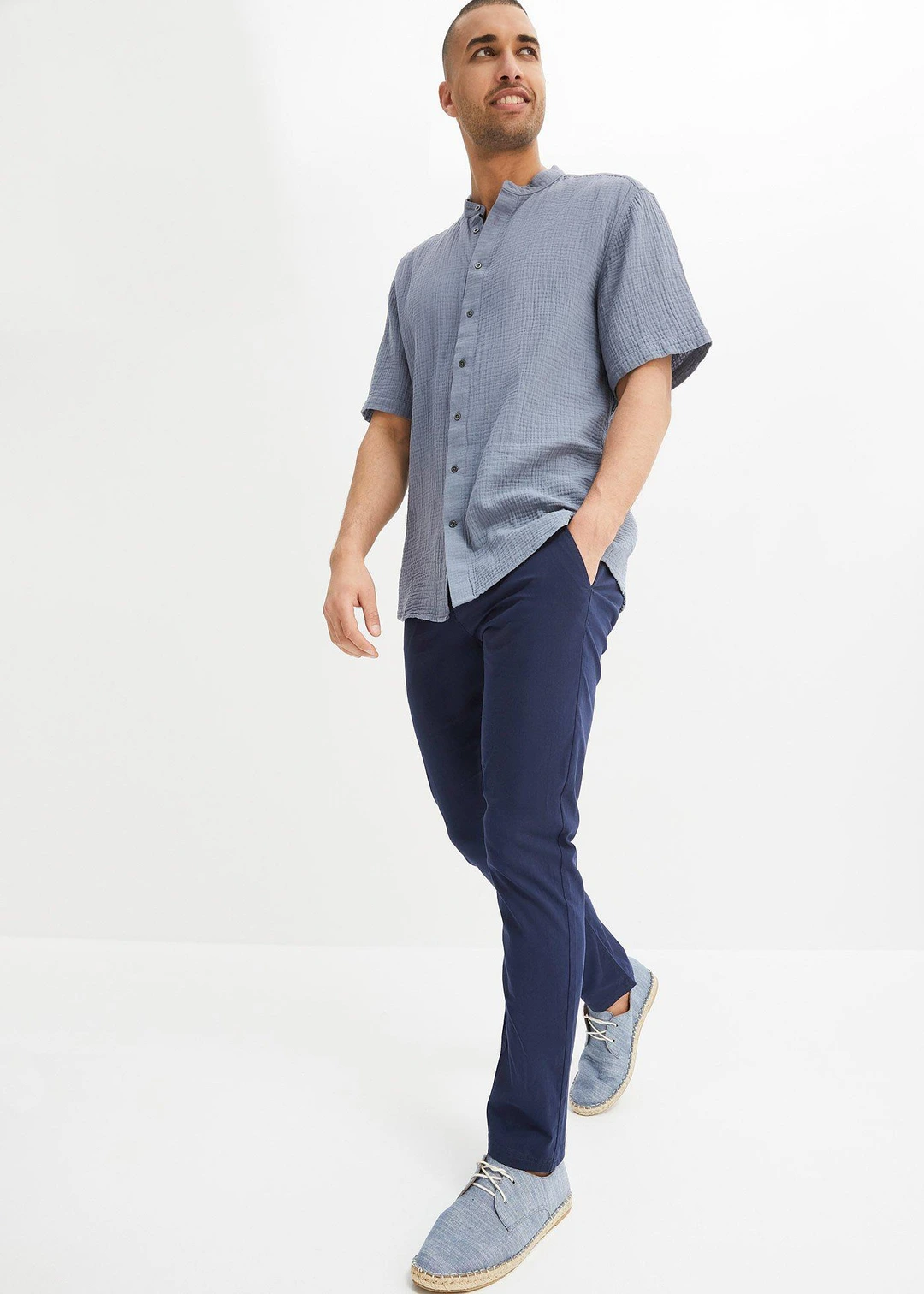 Pantalon chino extensible regular, coupe droite