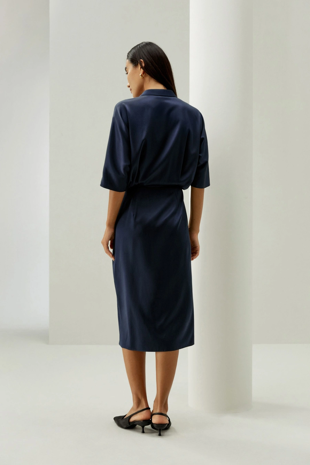 LILYSILK Robe Soie Manche Centrale Col En V Soie De Haute Qualité Mettant En Valeur La Féminité Confortable Brillant Lisse Doux Bleu Marine S